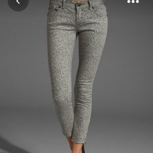 Free People skinny lace printed jeans size…